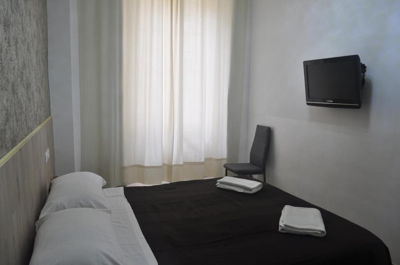 Angela Roma Guest House Ngoại thất bức ảnh
