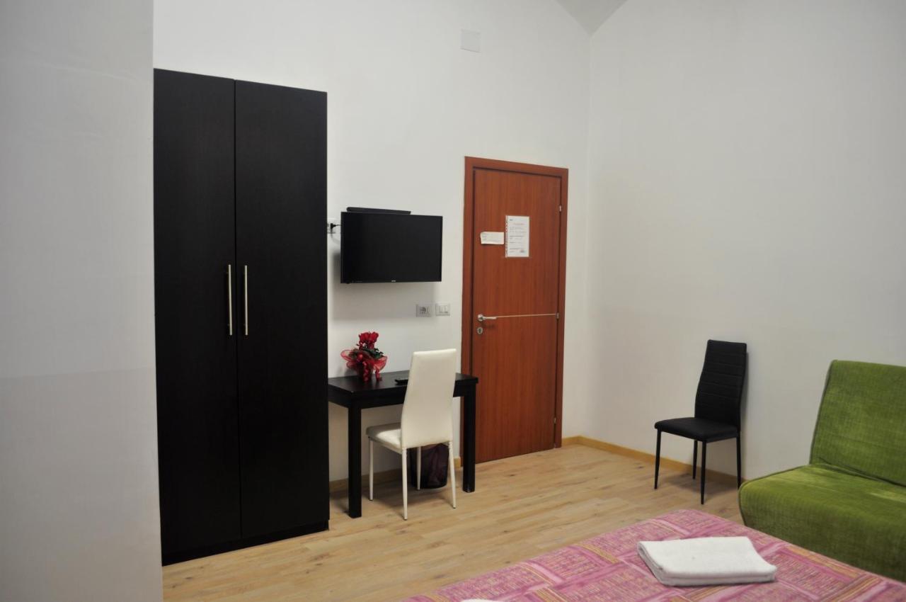 Angela Roma Guest House Ngoại thất bức ảnh