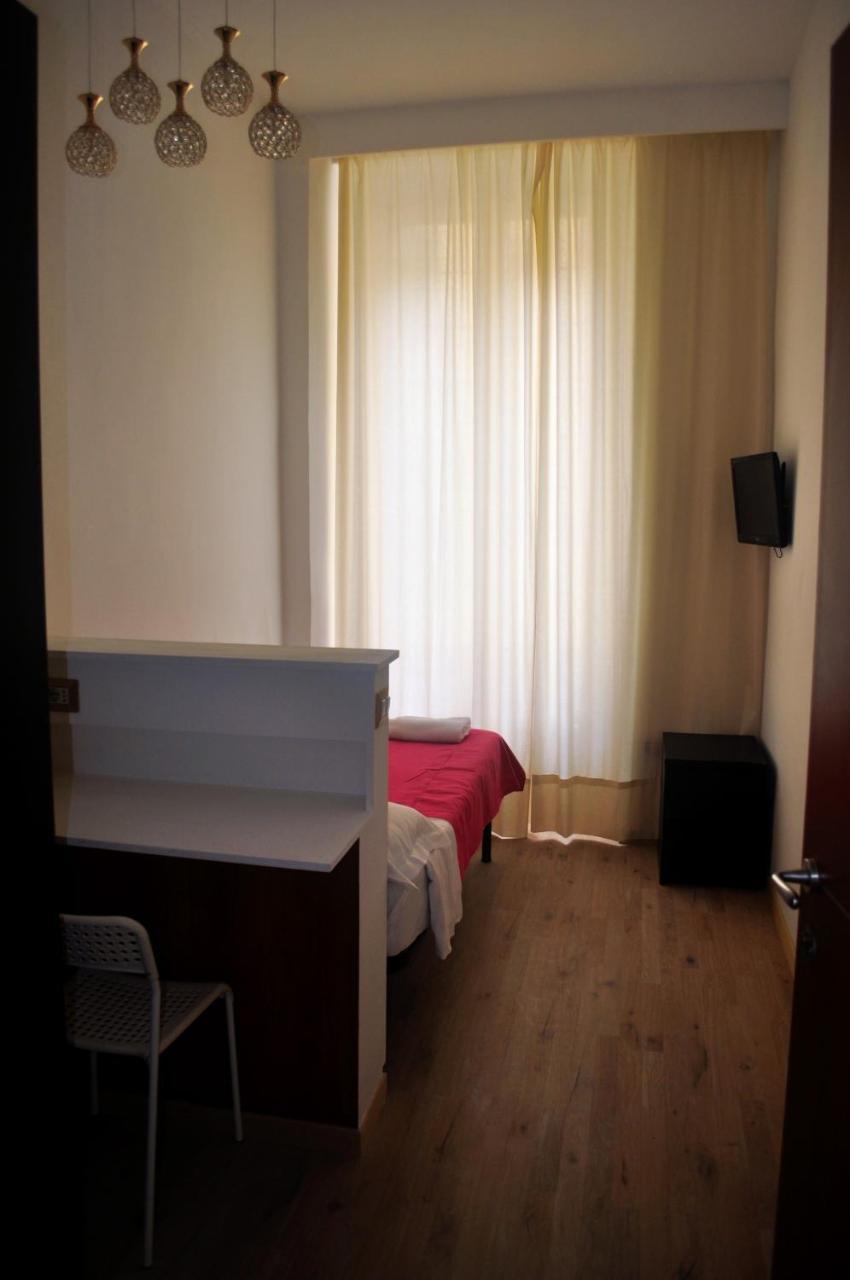 Angela Roma Guest House Ngoại thất bức ảnh